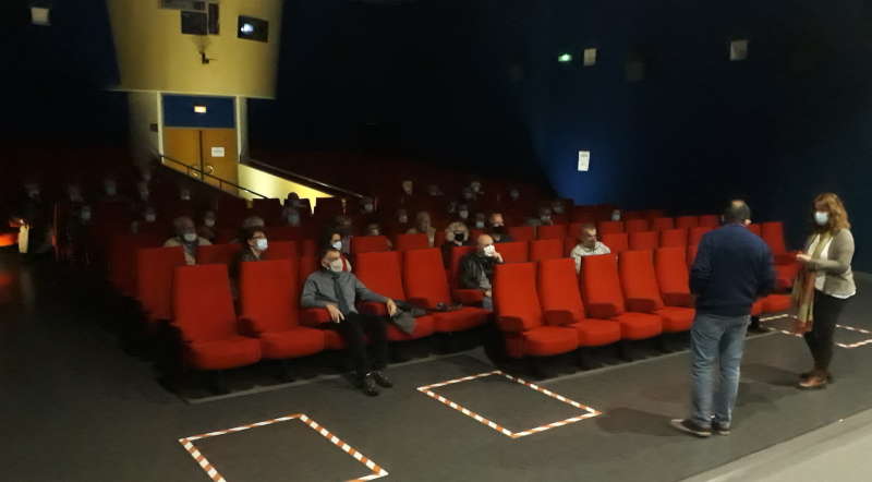 Projection des rushes au Cinémalux Louic Delluc