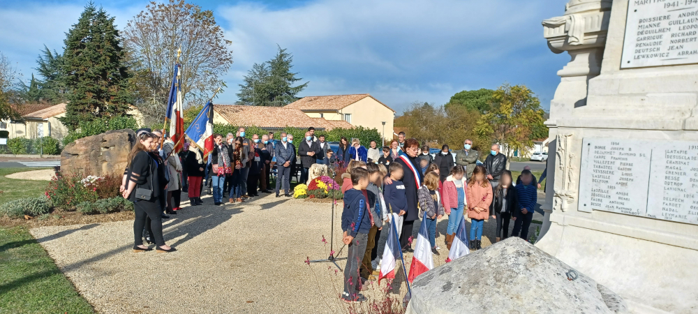 Une belle présence citoyenne lors de la cérémonie.