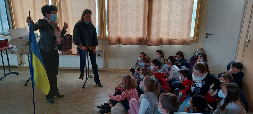 Les enfants de l'école ont participé à leur manière